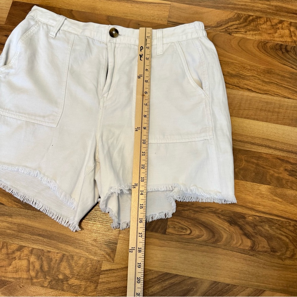 aerie White Cotton Blend Utility Shorts Frayed Hem Patch Pockets Women’s Size M - Picture 6 of 9